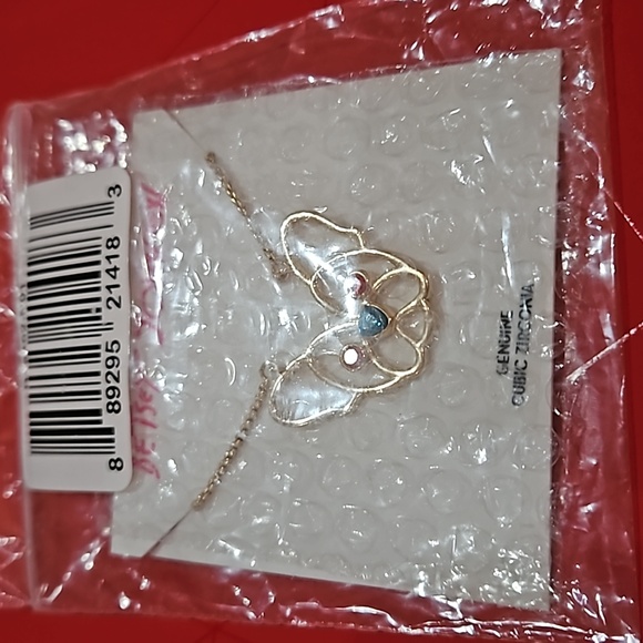 Betsey Johnson Dog Pendant Necklace CZ Crystals Gold Tone Chain NWT - Picture 2 of 11